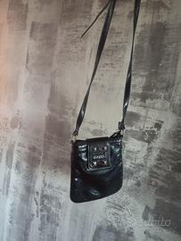 Borsa vintage a tracolla GAUDÌ nera con borchie