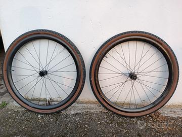 Ruote gravel o strada Hollogram 37 mmm 