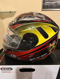 casco autografato da John Mc Guinness 