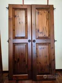 Antine per armadio in Noce Grattarola originale .