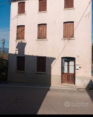 Grande Casa datata grande giardino