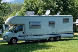 camper Burstner  747-2 active 