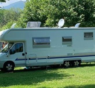 camper Burstner  747-2 active 