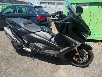 Yamaha Tmax 530