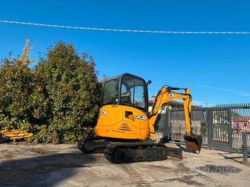 E32 Escavatore 35 q JCB 8035