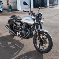 Moto Guzzi V7 Stone 850