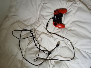 Pad con filo per PS4