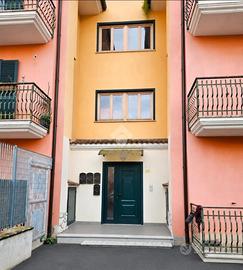 4 LOCALI A PRATOLA SERRA