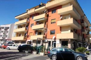 3 LOCALI A CASTROLIBERO