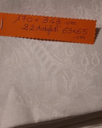 Grande tovaglia con 22 tovaglioli fiandra di lino