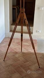 Cavalletto treppiede da pittore