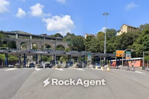 Terreno di 120000 m² a Genova
