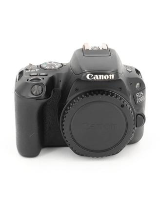 Canon EOS 200D