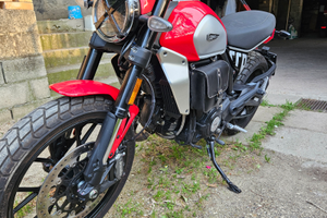 Ducati scrambler 800