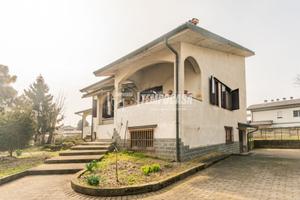 Villa singola multipiano Via Marconi 1/B, Cisilian