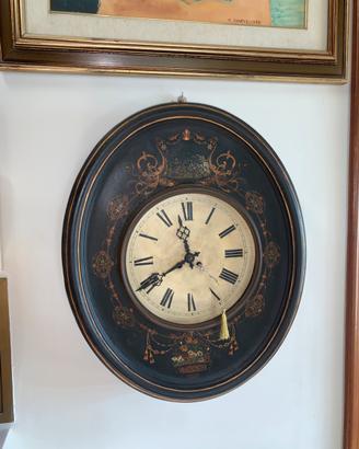 Orologio ovale da parete antico in peltro