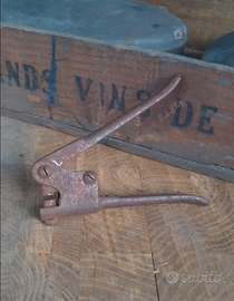 Pinza Rivettatrice antica vintage attrezzo utensil