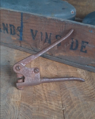 Pinza Rivettatrice antica vintage attrezzo utensil