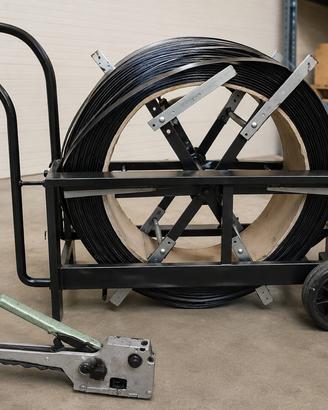 Reggiatrice manuale con bobina e carrello