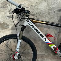Bicicletta MTB Orbea - Alma Carbon