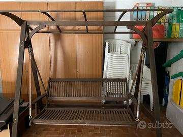 Dondolo in legno di acacia a 3 posti