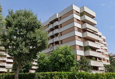 Box / Garage di 15 m² a Cologno Monzese