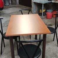 Tavolo da cucina+sedie 