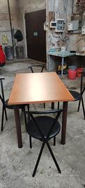 Tavolo da cucina+sedie 