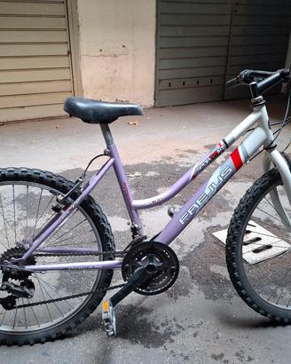 Mountain bike per ragazzo/a
