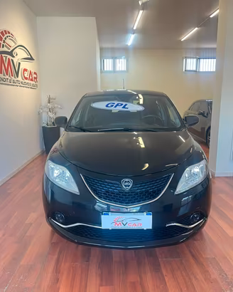 Lancia Ypsilon 1.2 69 CV 5 porte GPL Ecochic Gold