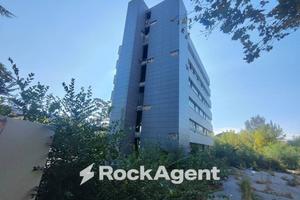 Immobile di 2983 m² con più di 5 locali a Bologna