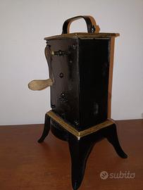 Antico girarrosto a carica manuale 