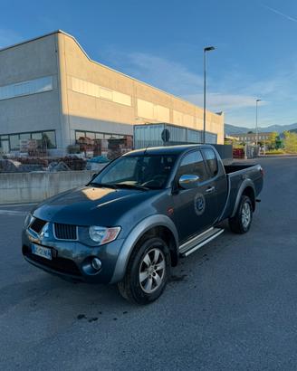Mitsubishi l200 pick-up