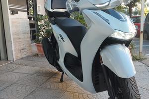 Honda SH 350 ABS TCS