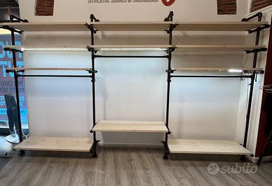 Scaffale per negozio