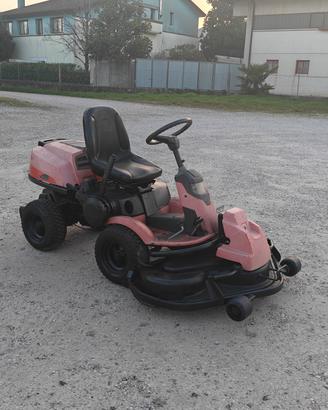 trattorino tagliaerba Husqvarna bicilindrico 