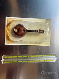 Strumenti musicali in miniatura