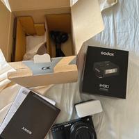 Sony Alpha nero ZV-e10 con flash godox memo 256gb