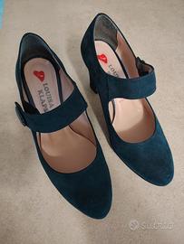 Scarpe scamosciate