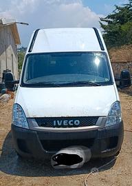 Iveco Daily 35.10 2.3 HDi anno 2010