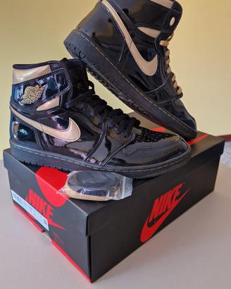 Air Jordan 1 Retro High Black Metallic Gold