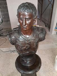 Statua Giulio Cesare