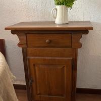 Mobile legno massello con ruote