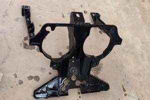 telaietto porta faro Yamaha tdm900/ 2010