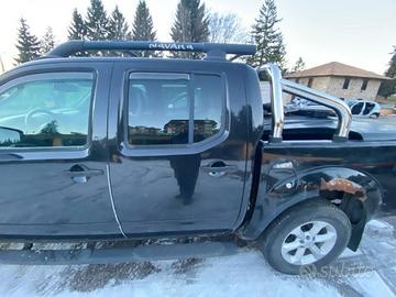 PORTA POSTERIORE SINISTRA PER NAVARA D40 2007