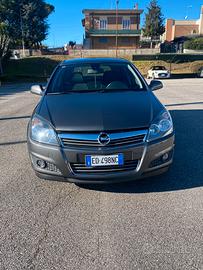 Opel Astra H