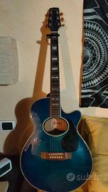 Chitarra Acustica Amplifiata