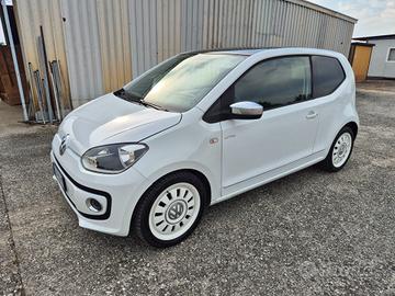 Volkswagen up! 1.0 75 CV 3p. white