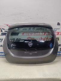 portellone baule posteriore lancia Ypsilon 2022