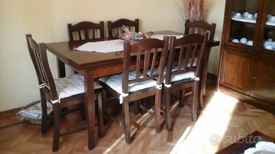 Sala in noce massiccio